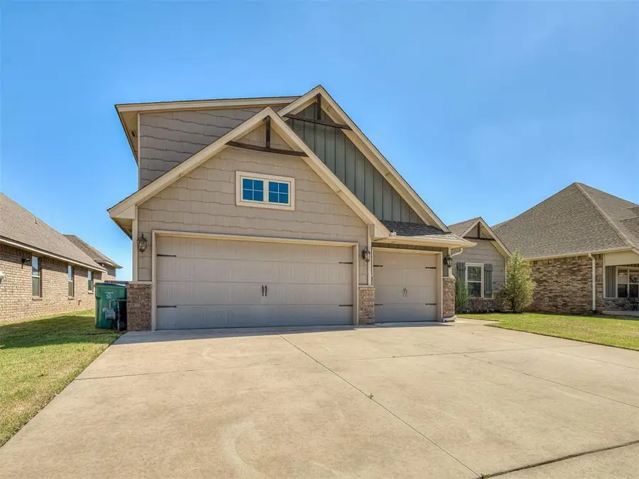 5604 Shiloh Drive, Oklahoma City, OK 73179 - #3