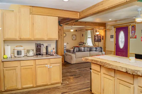 95 3rd Street, Healdton, OK 73438