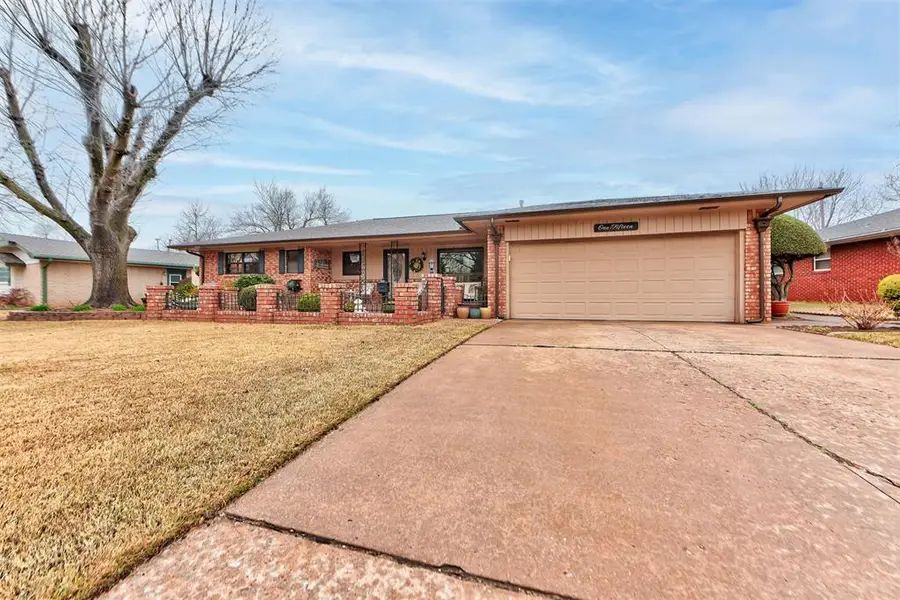 115 Briarwood Street, Moore, OK 73160 - #3
