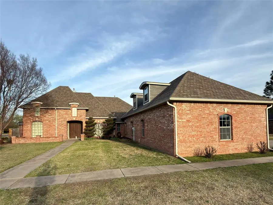 4100 Hidden Lake Circle, Moore, OK 73160 - #2