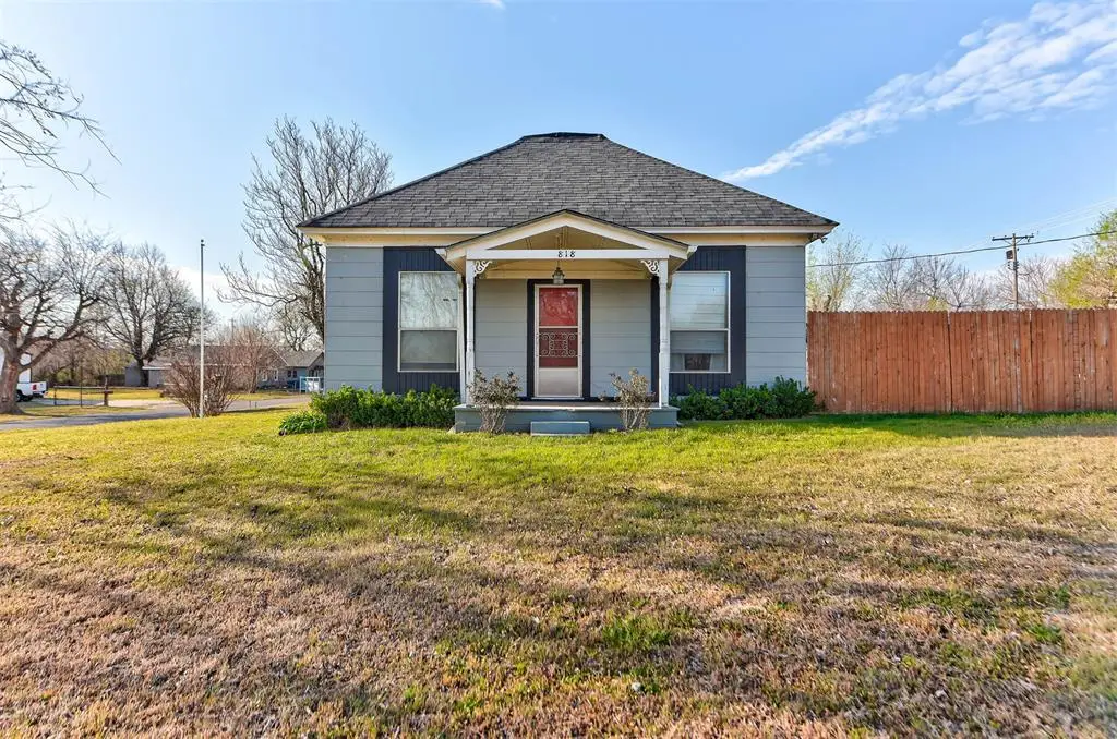 818 E Watts Street, El Reno, OK 73036 - #1