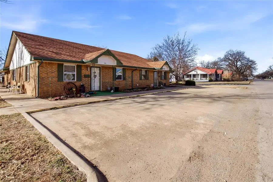 324 W 4th Street, Hobart, OK 73651 - #3