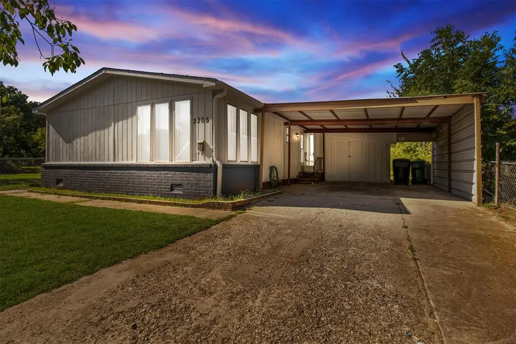 2205 NE 16th Terrace, Oklahoma City, OK 73117 - #1