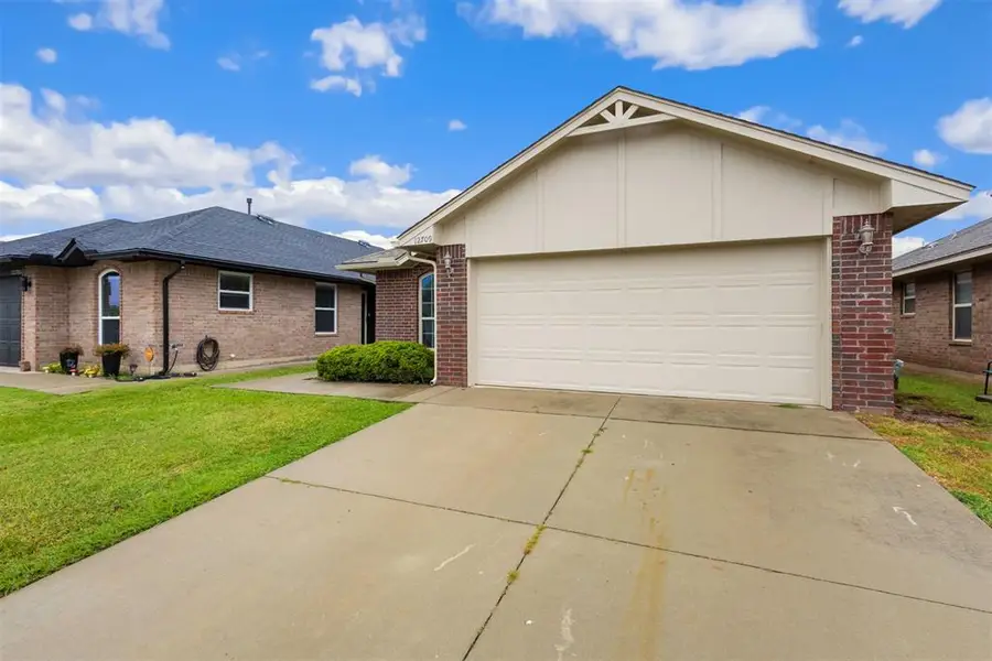 12709 Heritage Oaks Drive, Oklahoma City, OK 73120 - #2