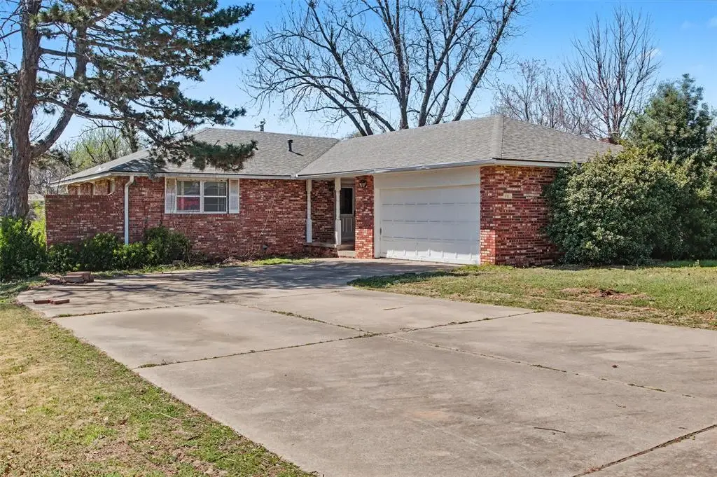 1708 Dover Drive, Ponca City, OK 74604 - #1