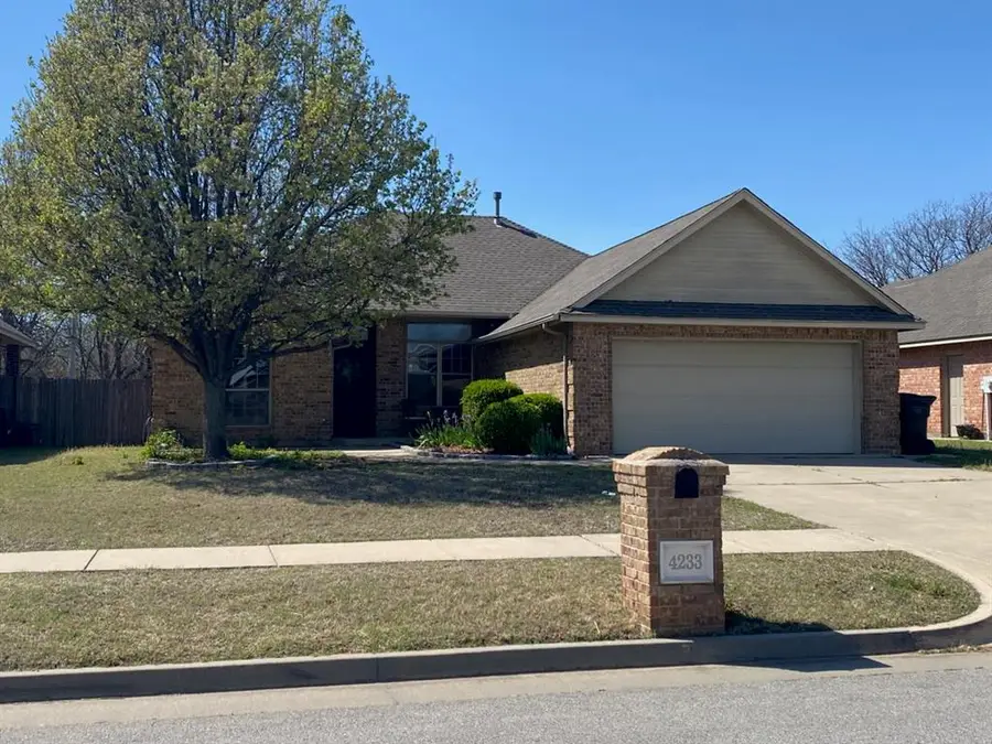 4233 Notting Hill Drive, Moore, OK 73160 - #2