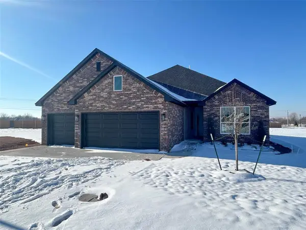 324 Meadow Springs Way, Edmond, OK 73025