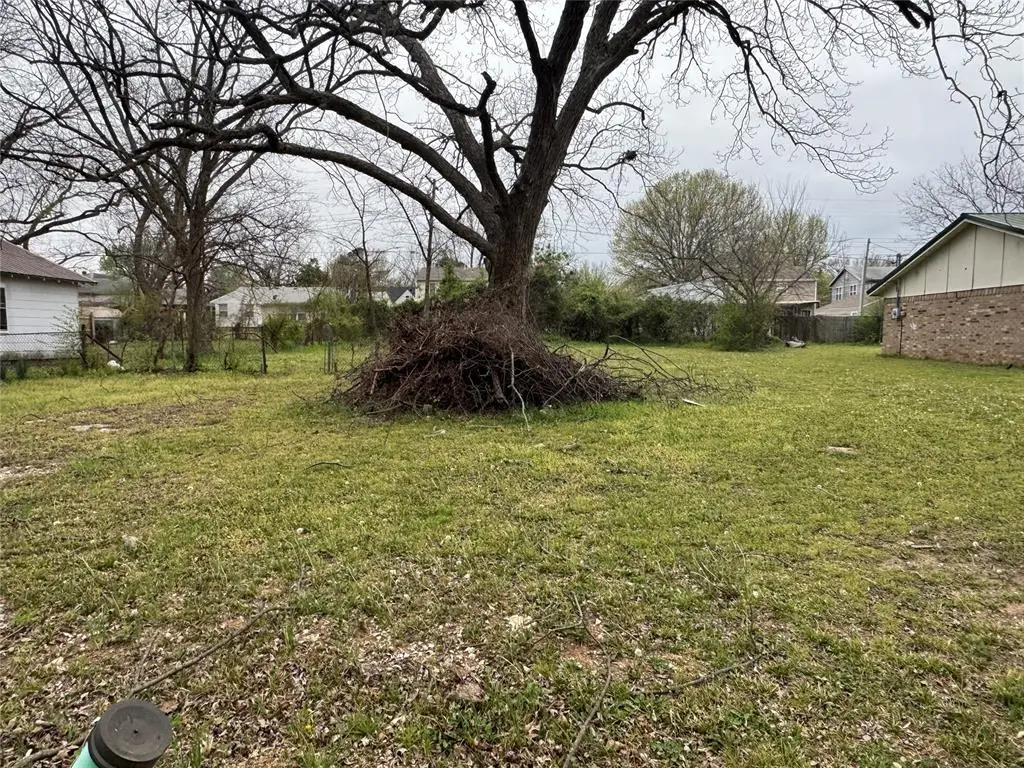 1215 N Gessel Street, Seminole, OK 74868 - #1