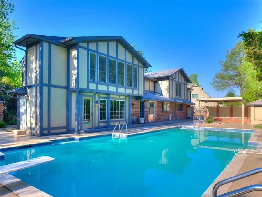 3933 Charing Cross Court, Norman, OK 73072 - #3