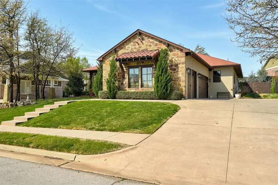 1317 Town Square Park, Edmond, OK 73034 - #3