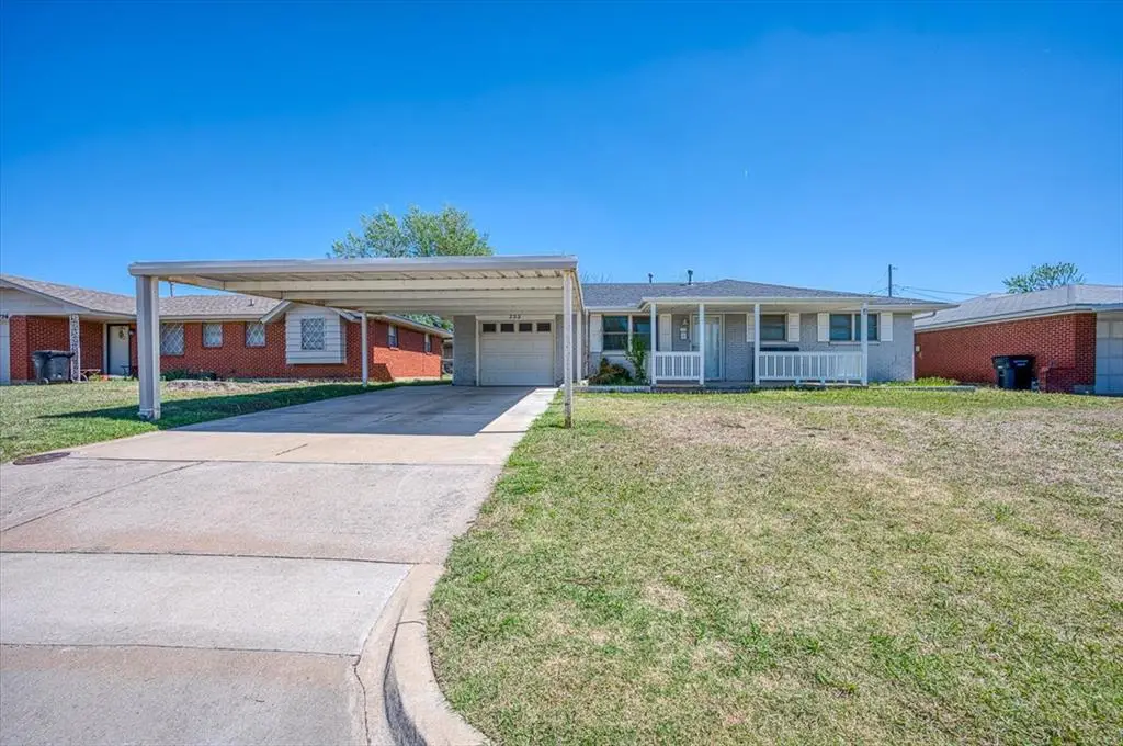 752 N Norman Avenue, Moore, OK 73160 - #1