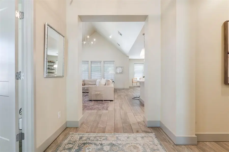 5521 N Miller Avenue, Oklahoma City, OK 73112 - #3