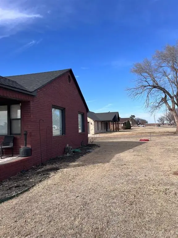 102 E 5th Street, Duke, OK 73532 - #2