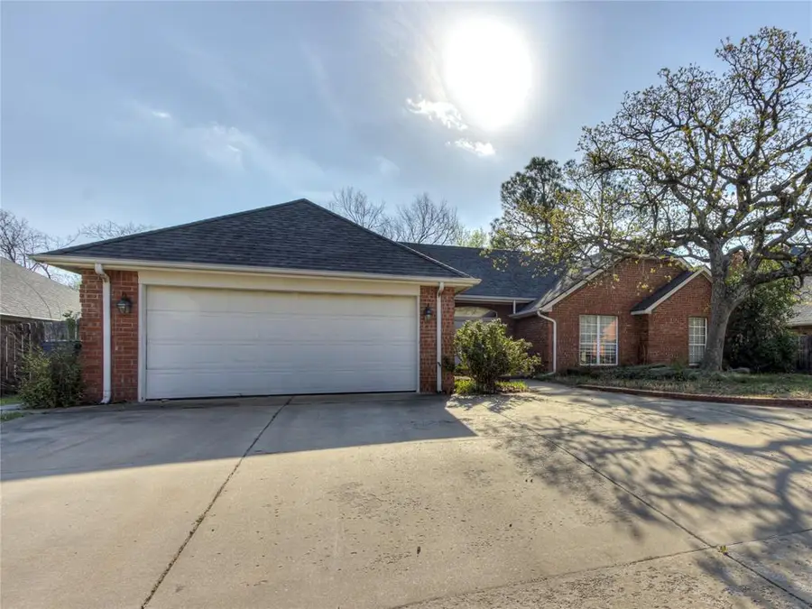 307 Club House Drive, Shawnee, OK 74801 - #3