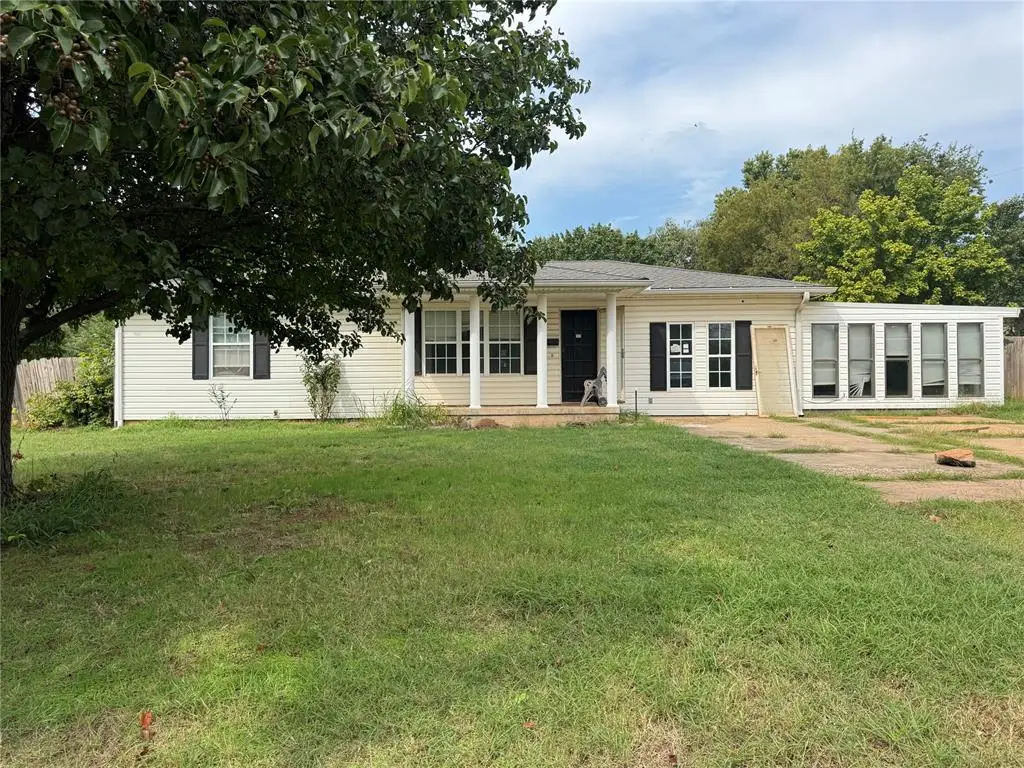 1101 NW 7th Street, Lindsay, OK 73052 - #1