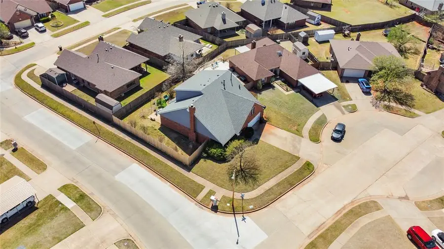 1112 Walnut Court, Moore, OK 73160 - #3