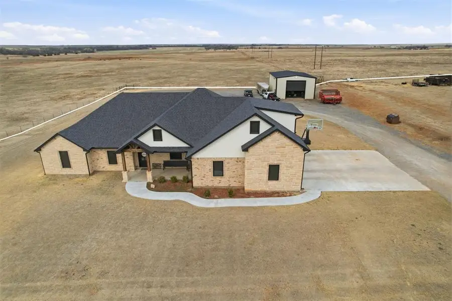 21749 E 1360 Road, Hobart, OK 73651 - #2