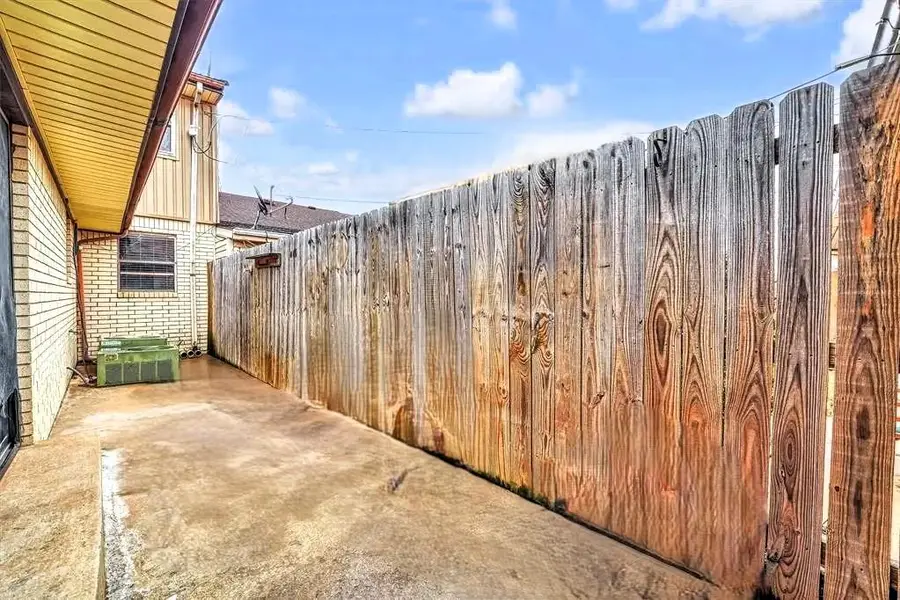 819 N Broadway Avenue, Hobart, OK 73651 - #2