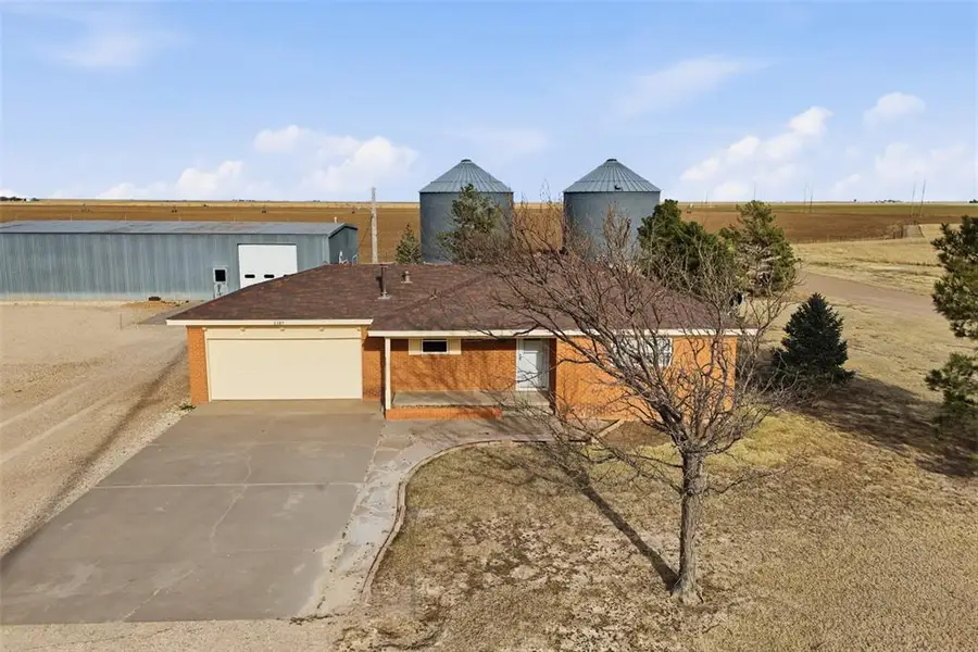 2385 Mile 32 Road, Guymon, OK 73942 - #2