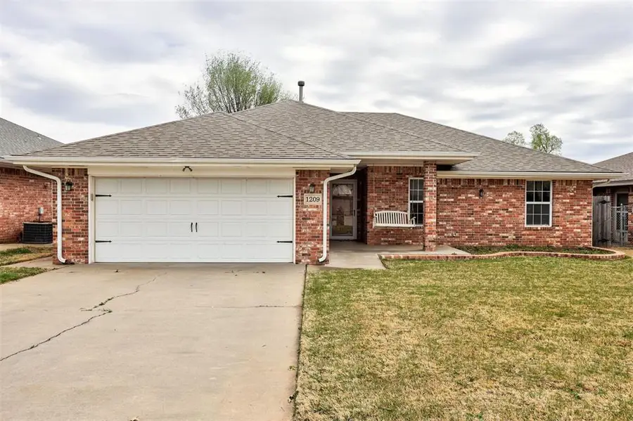 1209 Garden Grove, Yukon, OK 73099 - #2