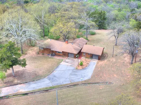 3505 S Coltrane Road, Edmond, OK 73013