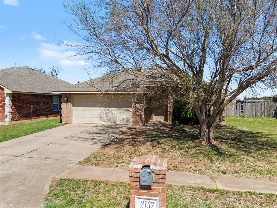 2137 Scissortail Landing Drive, Edmond, OK 73012 - #2