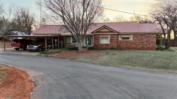 301 Jefferson Drive, Cordell, OK 73632