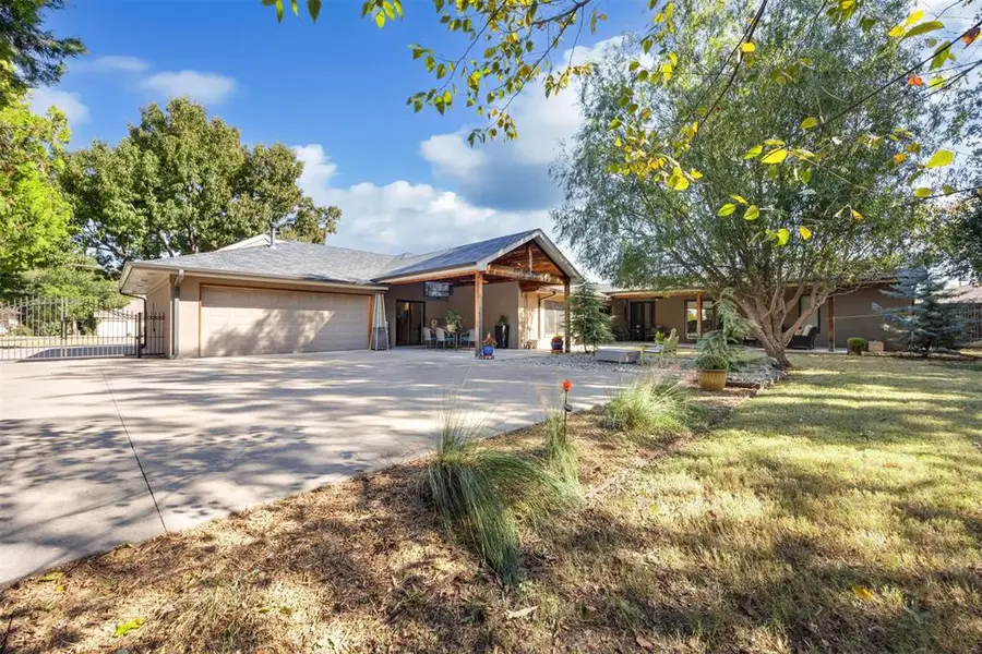 1810 Elmhurst Avenue, Nichols Hills, OK 73120 - #2