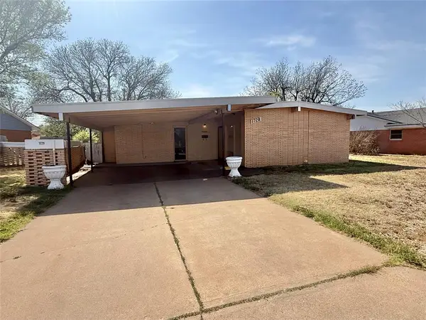 1729 N Hudson Street, Altus, OK 73521