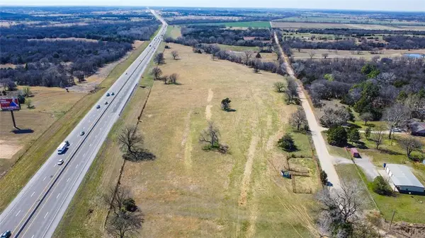 910 Road, Chandler, OK 74834