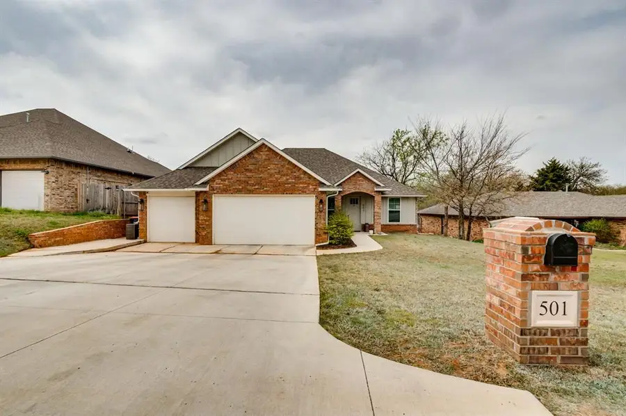 501 SW 6th Street, Jones, OK 73049 - #2