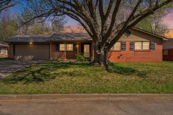 2617 Chaucer Drive, Oklahoma City, OK 73120