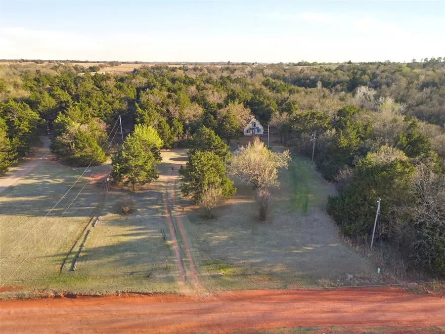 3417 Two Creeks Road, Guthrie, OK 73044 - #2