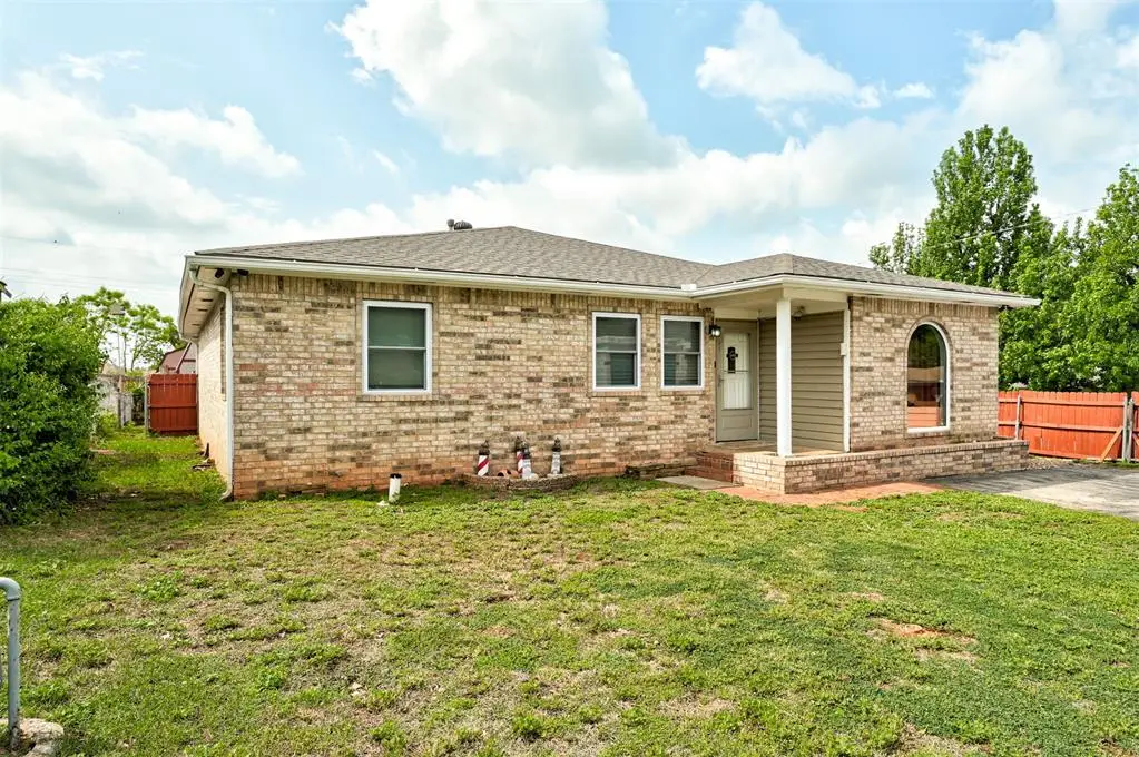 1827 W Vilas Avenue, Guthrie, OK 73044 - #1