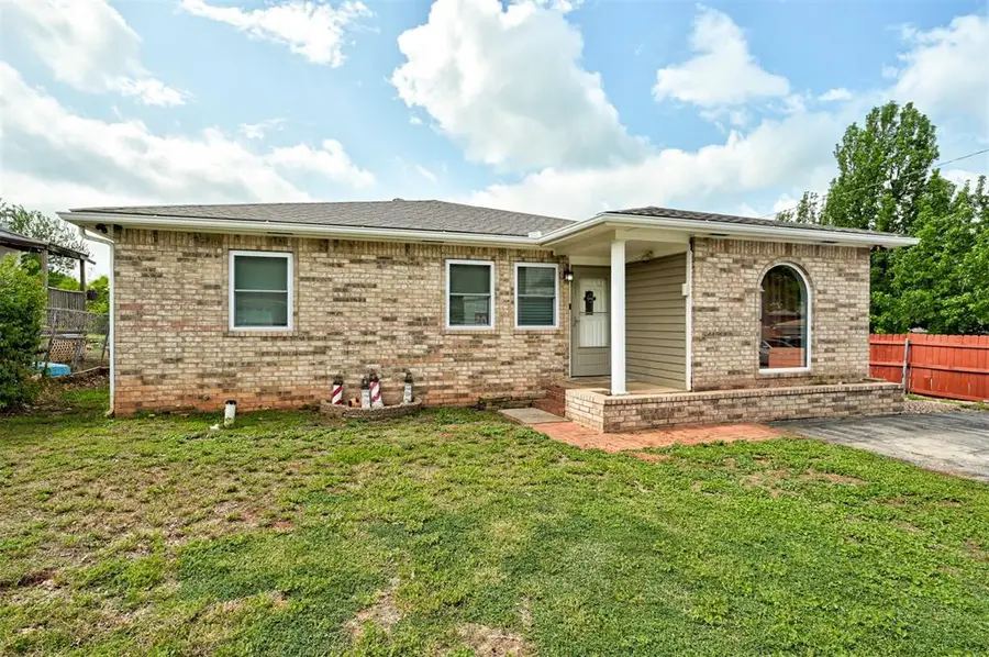 1827 W Vilas Avenue, Guthrie, OK 73044 - #2