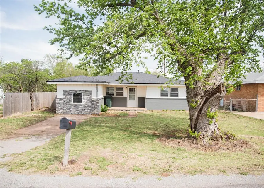 308 S Western Avenue, Dill City, OK 73641 - #2