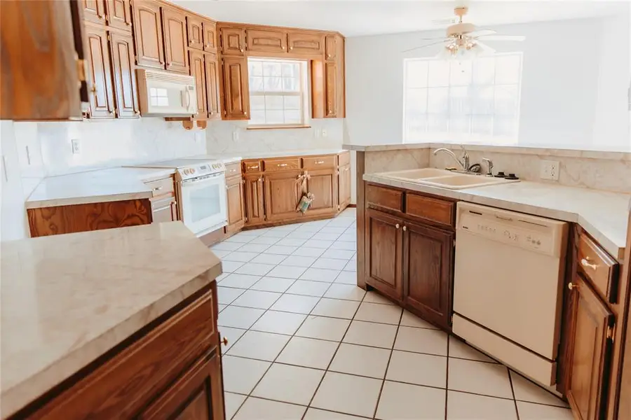 223 W 4th Street, Chandler, OK 74834 - #3