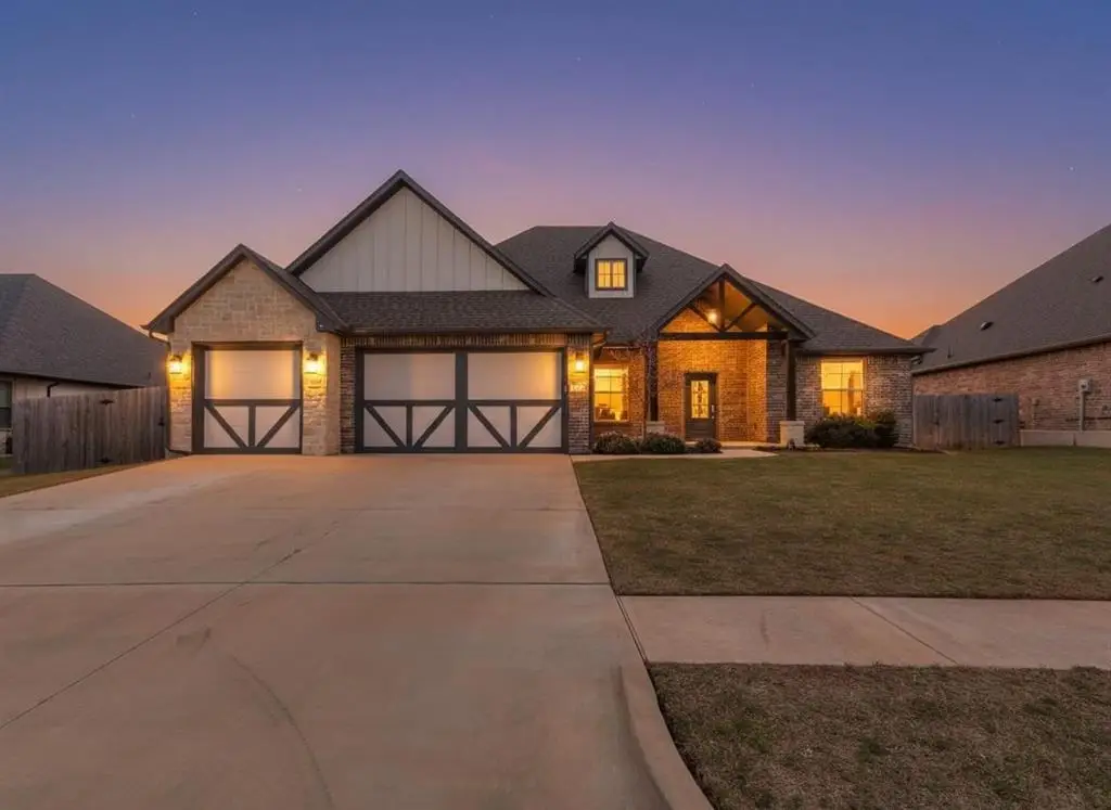 1124 Colonial Avenue, Tuttle, OK 73089 - #1