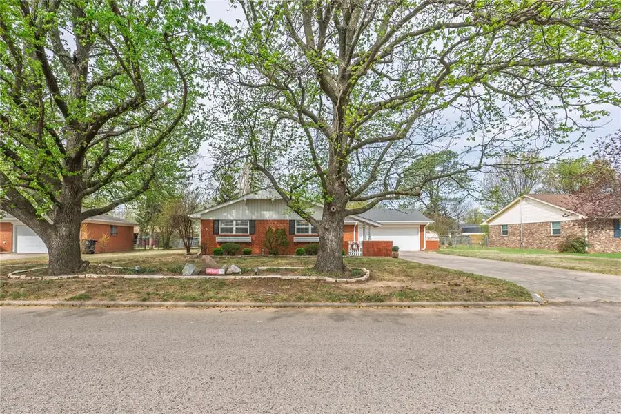 1824 N Minnesota Avenue, Shawnee, OK 74804 - #2