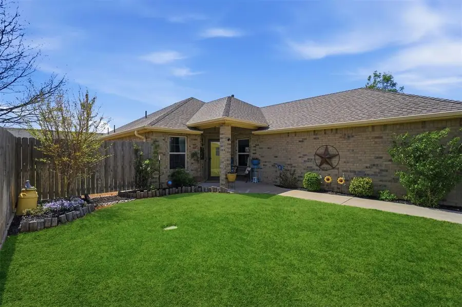 2824 W 2nd Street, Elk City, OK 73644 - #2