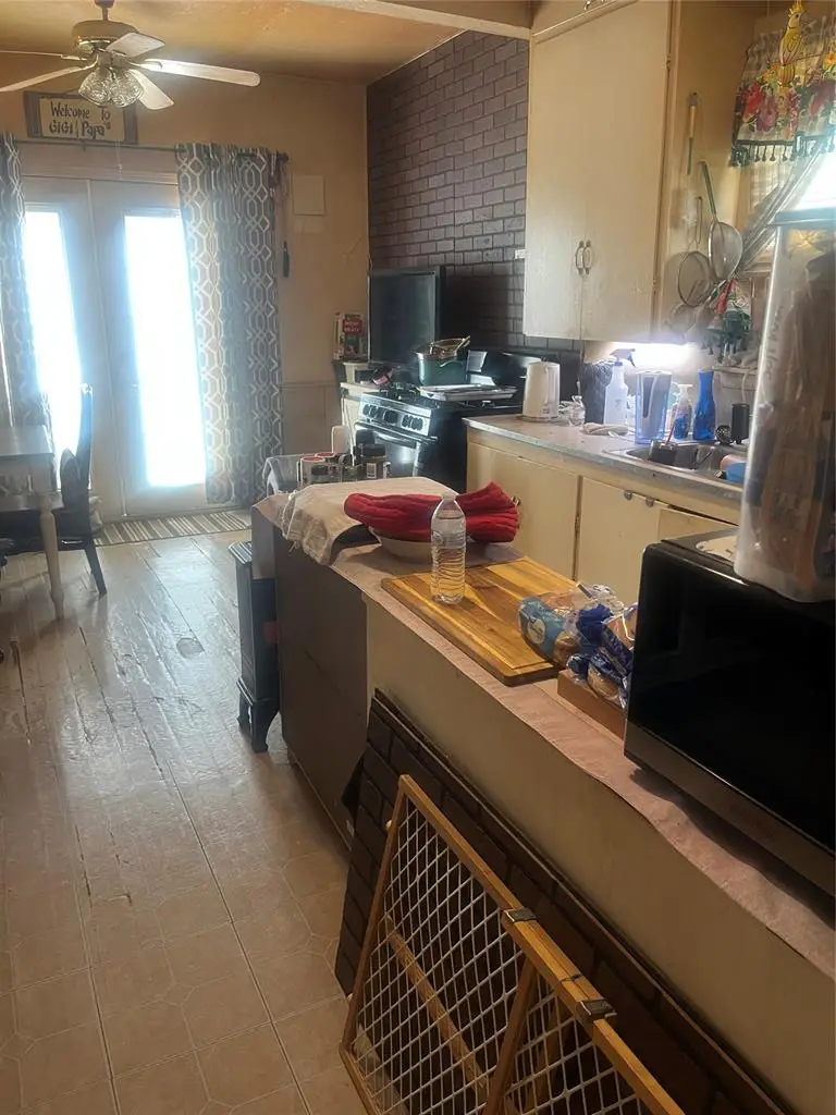 1105 W Washington Avenue, Guthrie, OK 73044 - #3