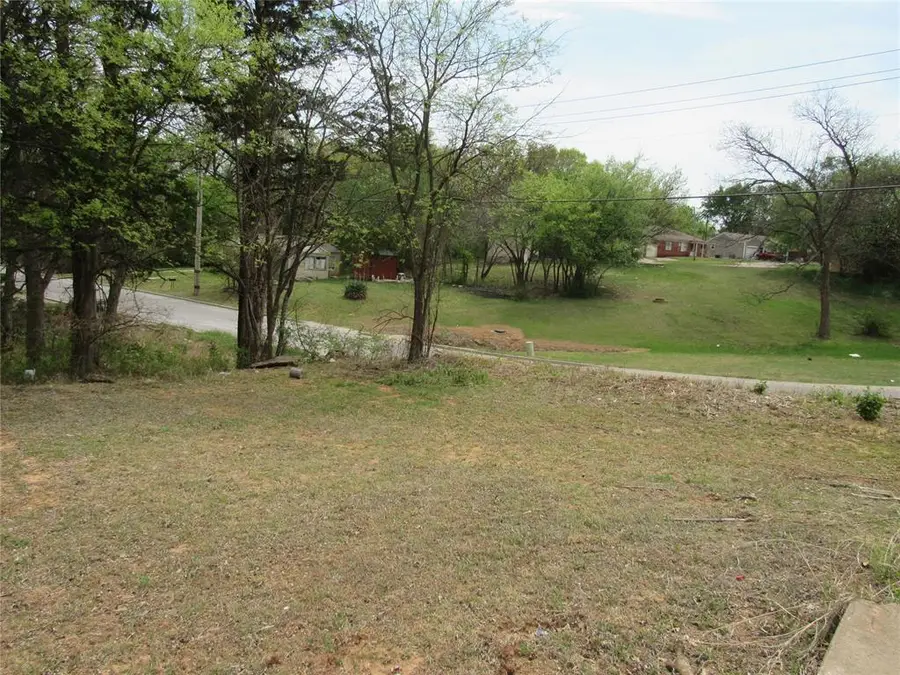 446 S Edith, Pauls Valley, OK 73075 - #2