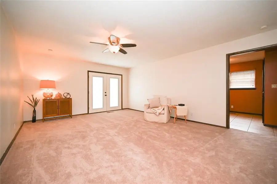 122 Ruskin Place, Chickasha, OK 73018 - #2