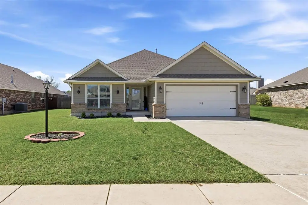 705 Windy Lane, Yukon, OK 73099 - #1