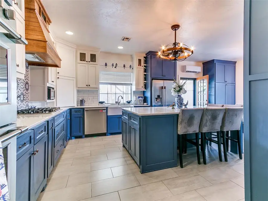 8824 NW 116th Street, Oklahoma City, OK 73162 - #2