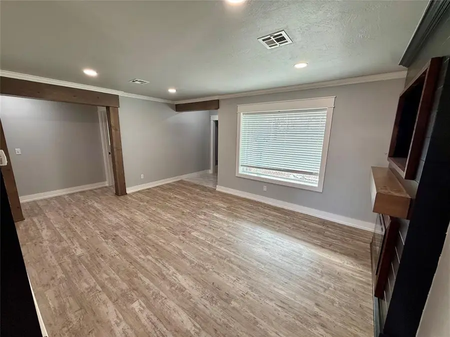 4204 N Wheeler Avenue, Bethany, OK 73008 - #3