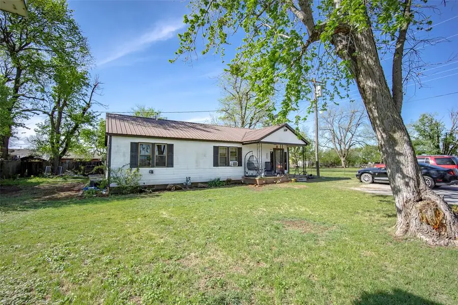 304 B Street, Alex, OK 73002 - #3