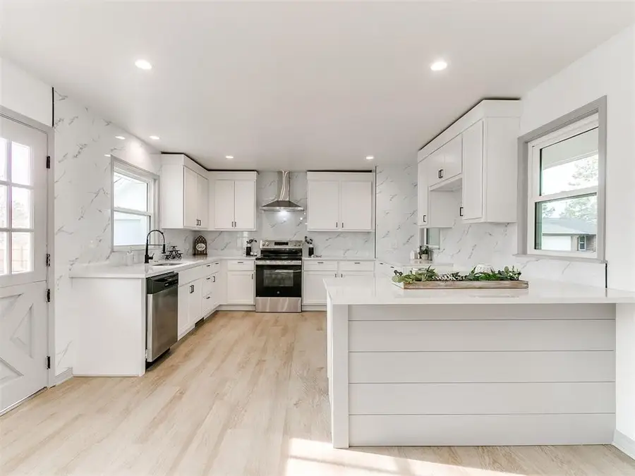 1805 N Philadelphia Avenue, Shawnee, OK 74804 - #3