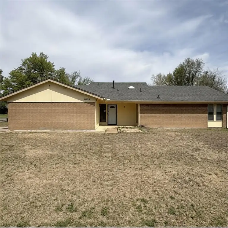 6609 Evergreen Canyon Road, Oklahoma City, OK 73162 - #2