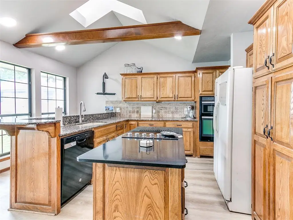 1820 E Main Street, Moore, OK 73160 - #1